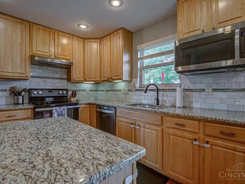 4318 Yacht Haven Way, West Chester, OH 45069 Photo 6