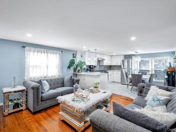 229 W Montauk Highway , Unit 87A, Hampton Bays, NY 11946