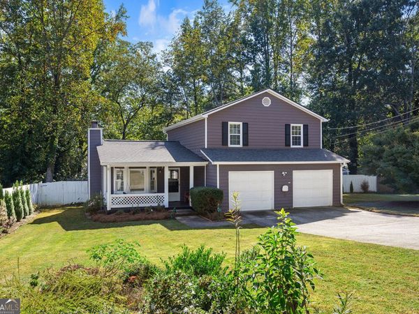 1025 Natalie Lane SE, Smyrna, GA 30082
