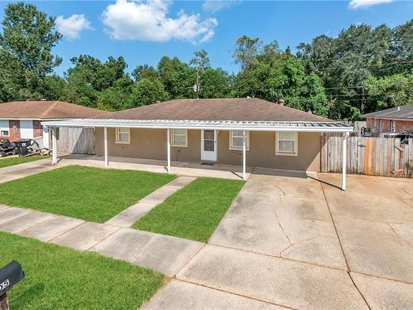 2505 MEADOWLARK Drive , St Bernard, LA 70085