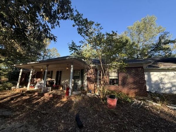 593 Tuscumbia Road, Blue Springs, MS 38828