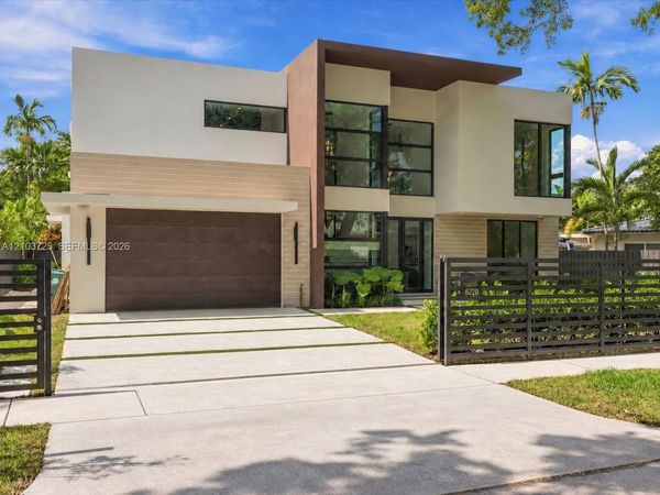 8220 SW 62nd Ct , Miami, FL 33143