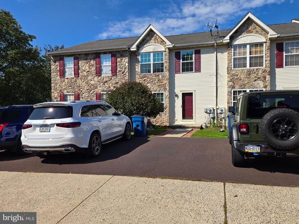 804 DOGWOOD LANE, COLLEGEVILLE, PA 19426