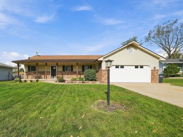 5712 Blossom Avenue , Portage, IN 46368