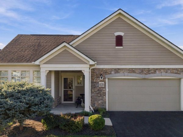 71 Courtyard Crossing Drive, Powell, OH 43065