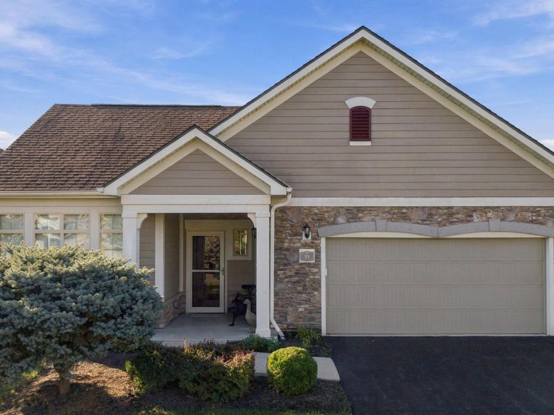 71 Courtyard Crossing Drive, Powell, OH 43065 Photo 1