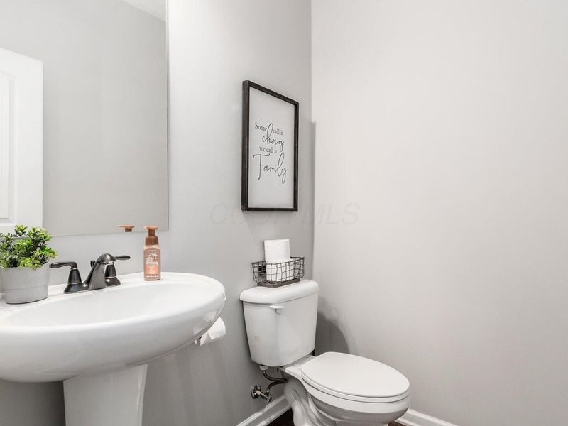 7957 Black Avenue , Cambridge, OH 43725 Photo 25