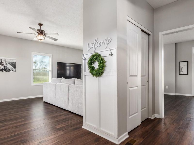 7957 Black Avenue , Cambridge, OH 43725 Photo 6