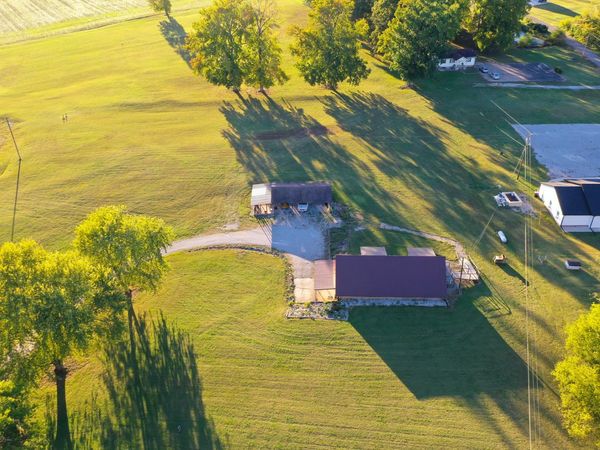 5075 N Thomas St, Clarksville, TN 37043