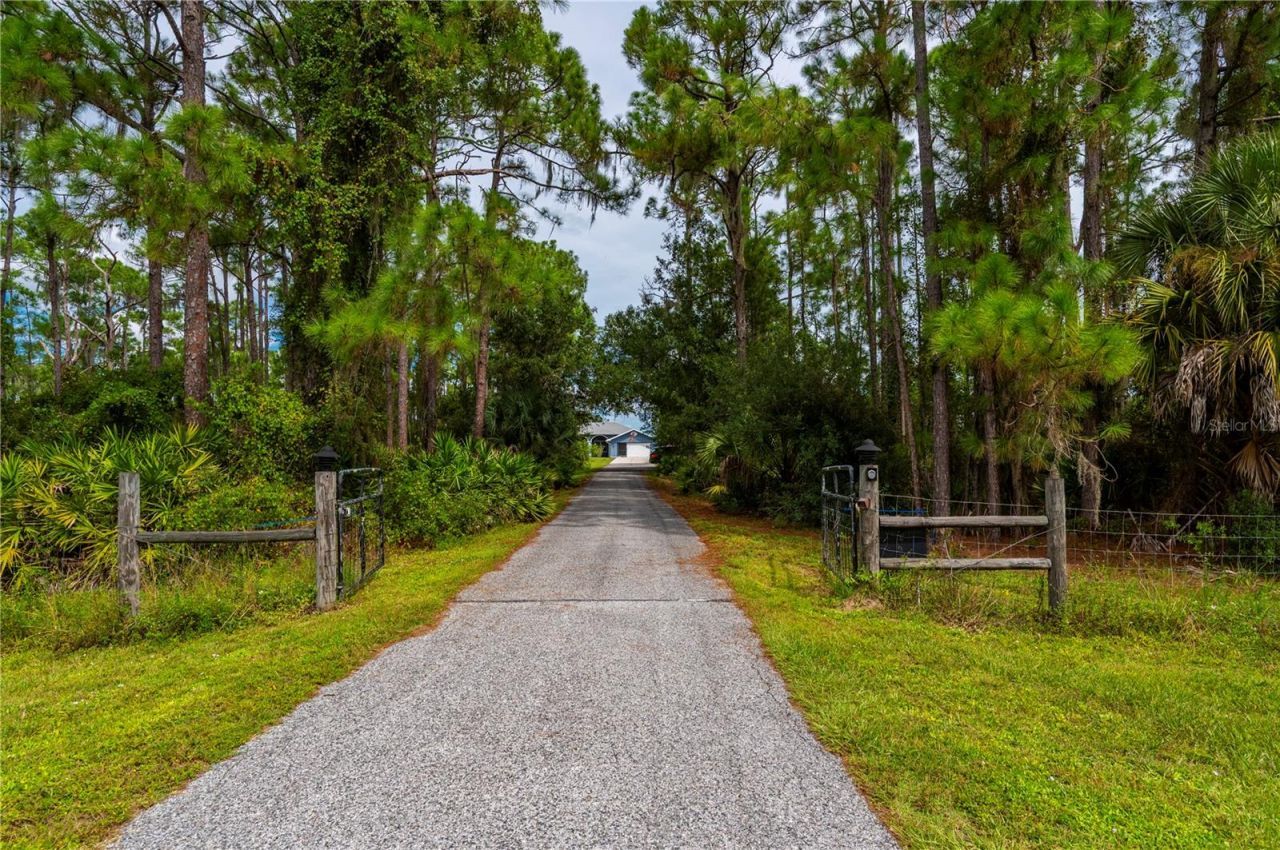 2508 Tropicaire Boulevard, North Port, FL 34286 Photo