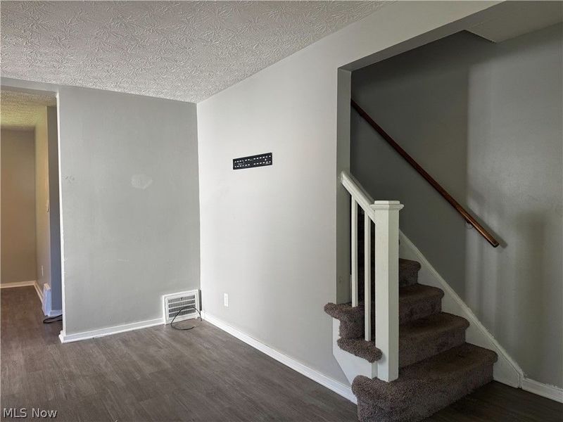 1539 Babbitt Road, Euclid, OH 44132 Photo 4
