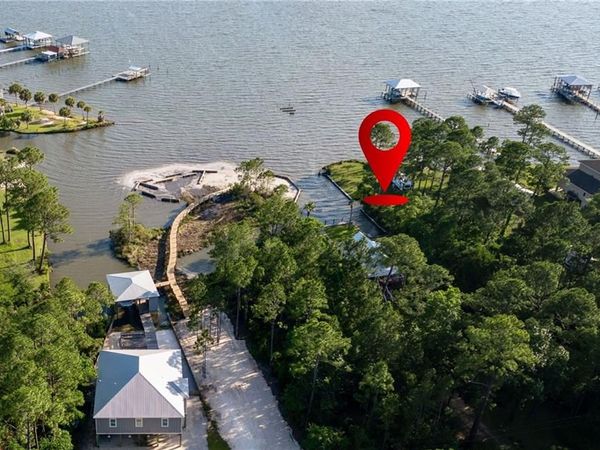 7941 Bayshore Drive , Elberta, AL 36530