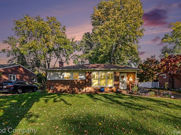 22766 Frederick Avenue, Farmington, Mi 48336