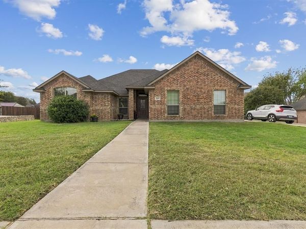 2122 Valley Drive, Weatherford, TX 76087