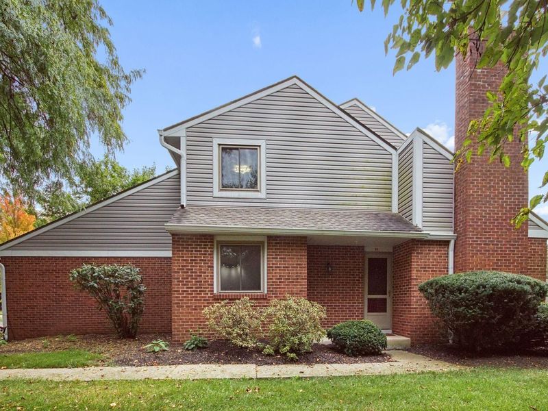 115 Corbins Mill Drive , Dublin, OH 43017 Photo 3