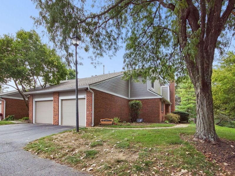 115 Corbins Mill Drive , Dublin, OH 43017 Photo 4