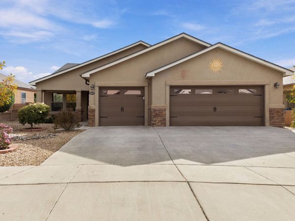 1690 Camino Rustica SW, Los Lunas, NM 87031