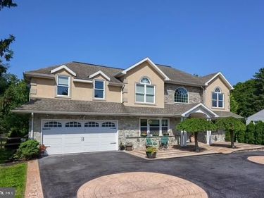 52 GREENFIELD ROAD, LANCASTER, PA 17602
