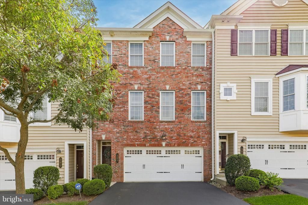 303 EBONY COURT, AMBLER, PA 19002