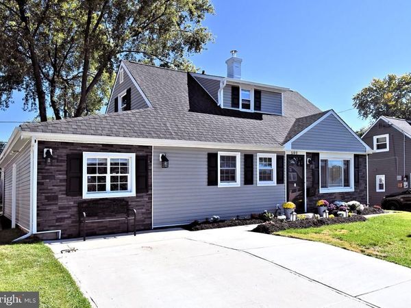 580 CARLISLE DRIVE, MORRISVILLE, PA 19067