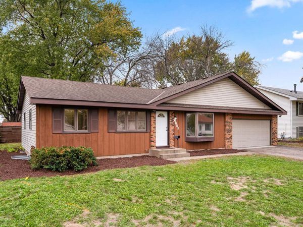 6607 Colfax Avenue N, Brooklyn Center, MN 55430