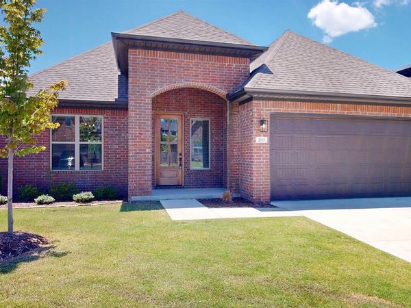 310 Kanis Rdige Drive , Little Rock, AR 72223
