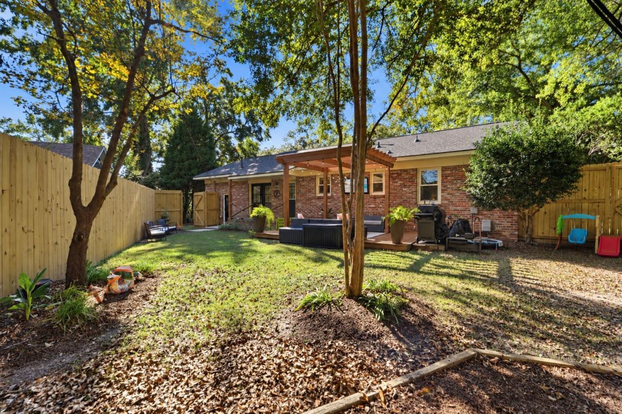 1551 Salisbury Street Photo 10