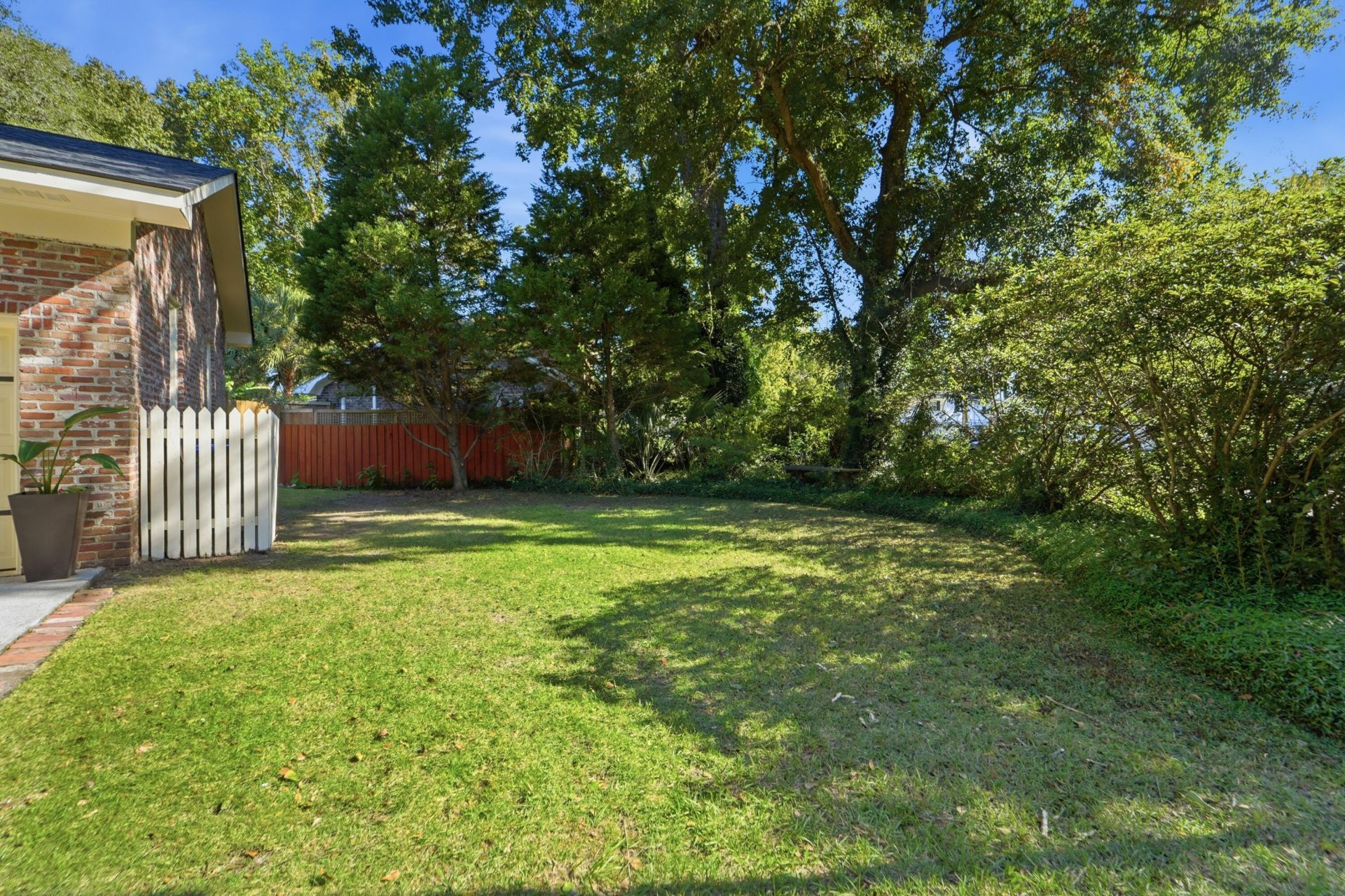 1551 Salisbury Street Photo 30