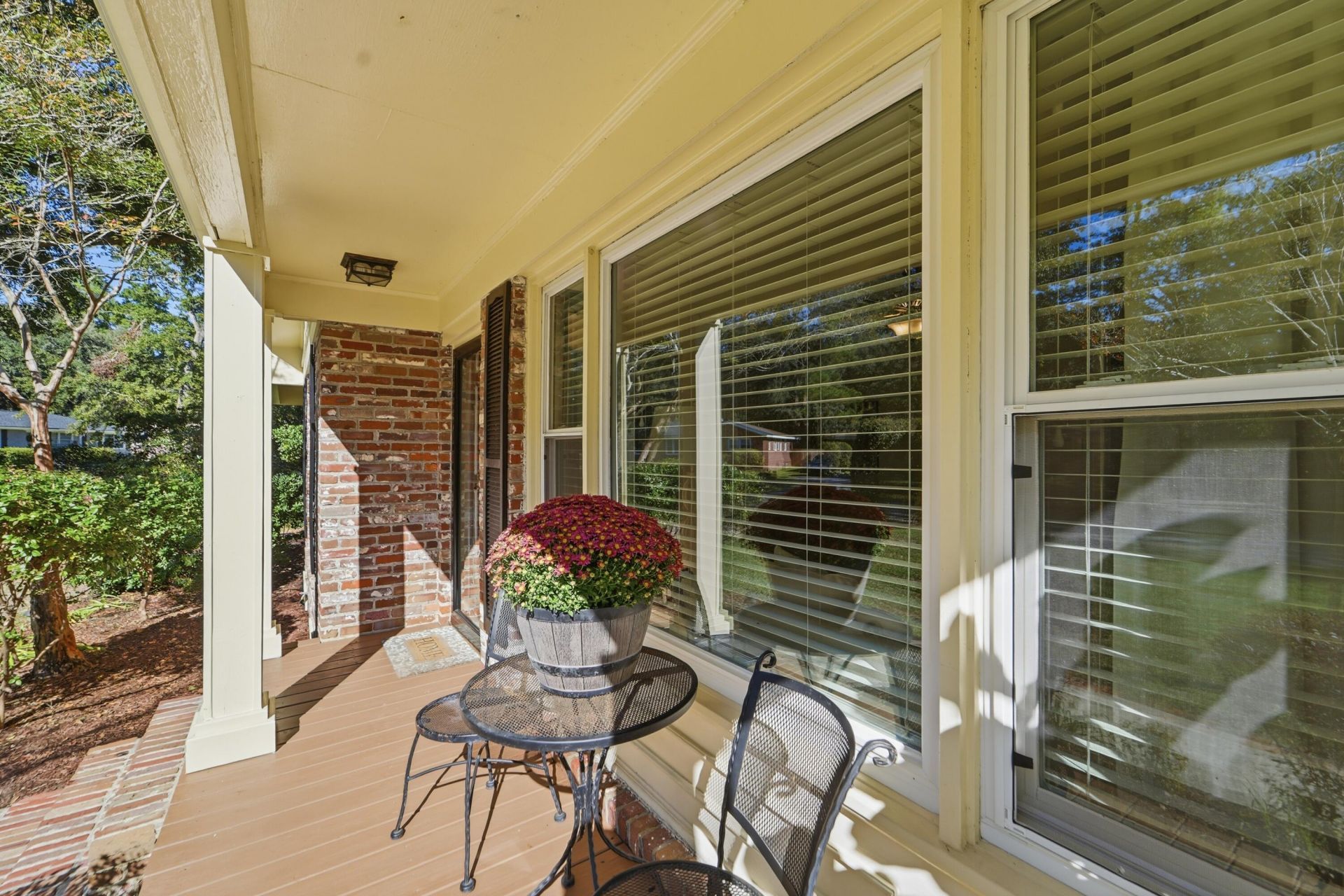 1551 Salisbury Street Photo 31