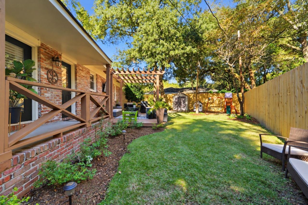 1551 Salisbury Street Photo 36