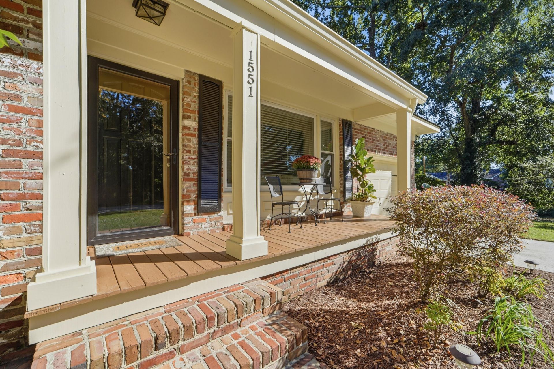 1551 Salisbury Street Photo 5