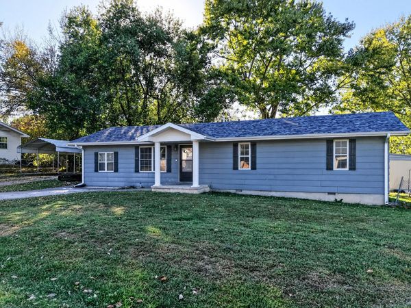 429 N Mill Street , Marshfield, MO 65706