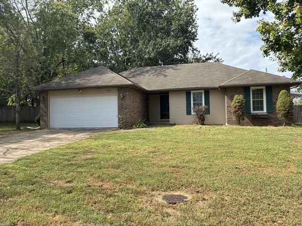 3651 S Meadowlark Avenue , Springfield, MO 65807