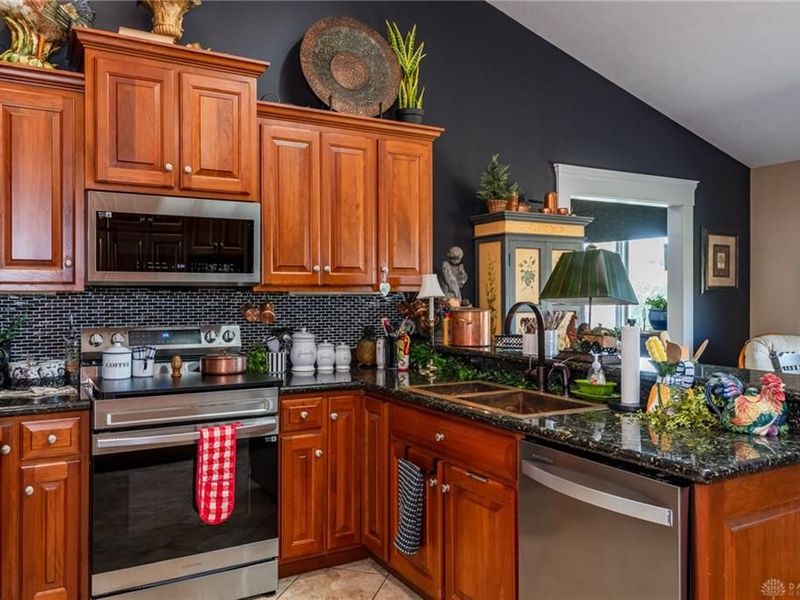24 Bon Air Bend, Urbana, OH 43078 Photo 17