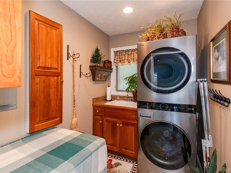 24 Bon Air Bend, Urbana, OH 43078 Photo 28