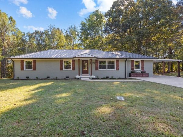 370 Wolfe Blvd, Erin, TN 37061