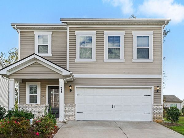 1023 Baltusrol Ln , Lebanon, TN 37087
