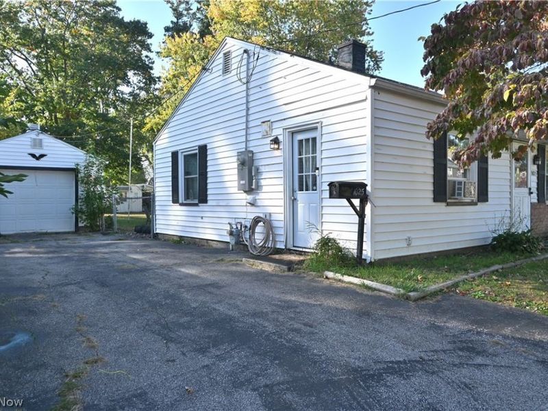 1025 Thayer Avenue, Ashtabula, OH 44004 Photo 3