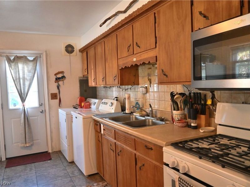 1025 Thayer Avenue, Ashtabula, OH 44004 Photo 8