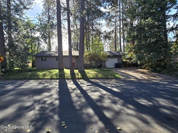 4758 E Woodland DR , Post Falls, ID 83854