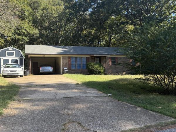 619 Parkburg Road, Pinson, TN 38366