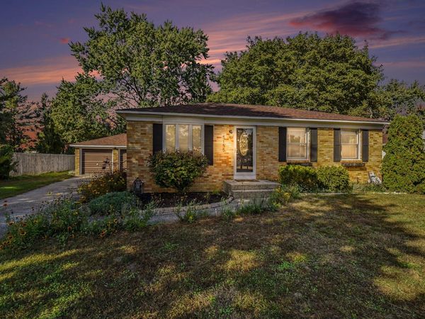 5155 Mildred Avenue SE, Kentwood, MI 49508