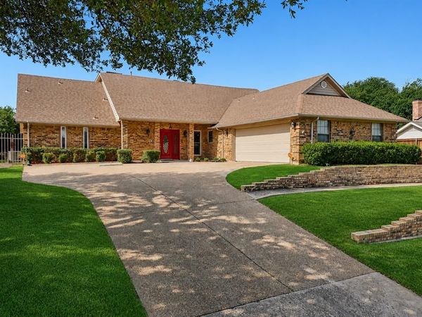 4008 Fairlakes Drive, Dallas, TX 75228