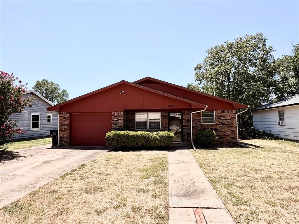 612 9th Street, Snyder, OK 73566 Main Photo