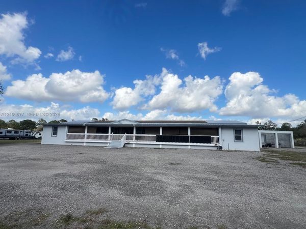 839 PERIMETER RD , Clewiston, FL 33440