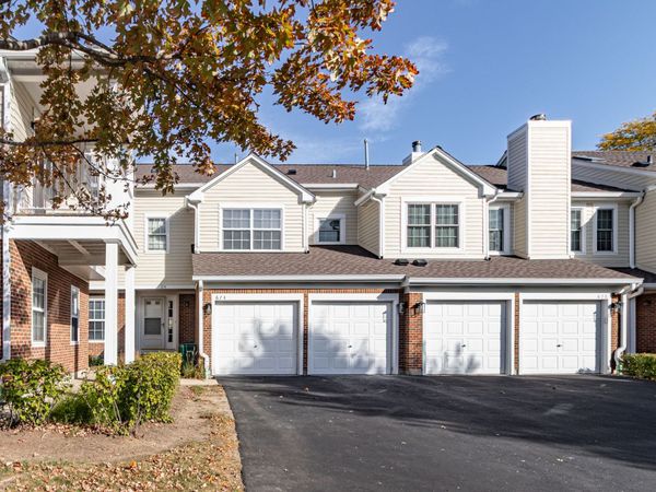 674 Portage Court , Vernon Hills, IL 60061