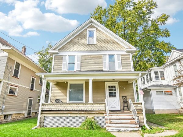 439 5th Street , Aurora, IL 60505