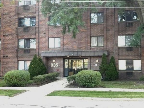 835 Pearson Street , Unit 407, Des Plaines, IL 60016