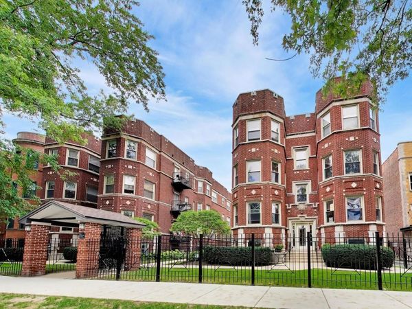 1340 W Greenleaf Avenue , Unit 3G, Chicago, IL 60626
