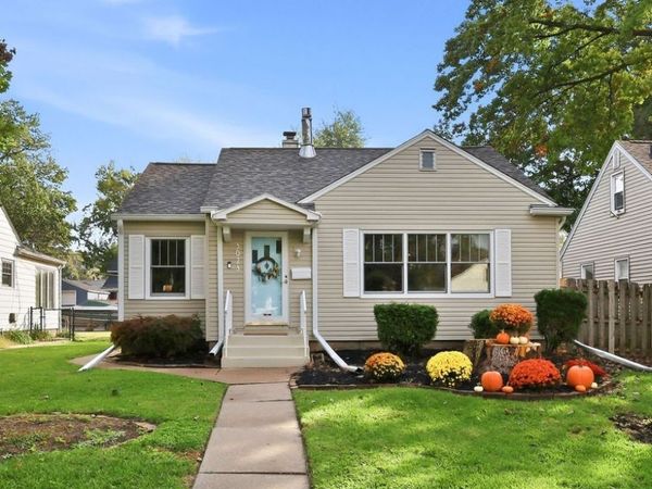 3023 Jefferson Avenue , Davenport, IA 52803